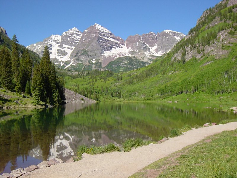 Maroon Lake and Peaks Photo