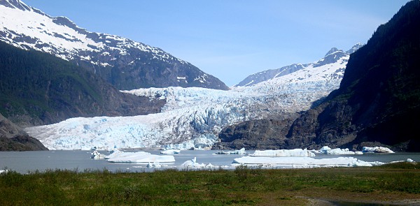 Iceburgs in Mendenhall Lake