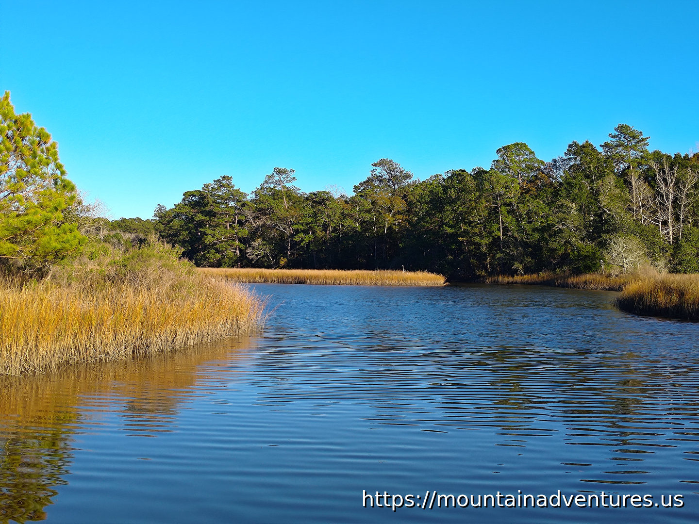 Davis Bayou Gulf Islands NS Boat Launch Area