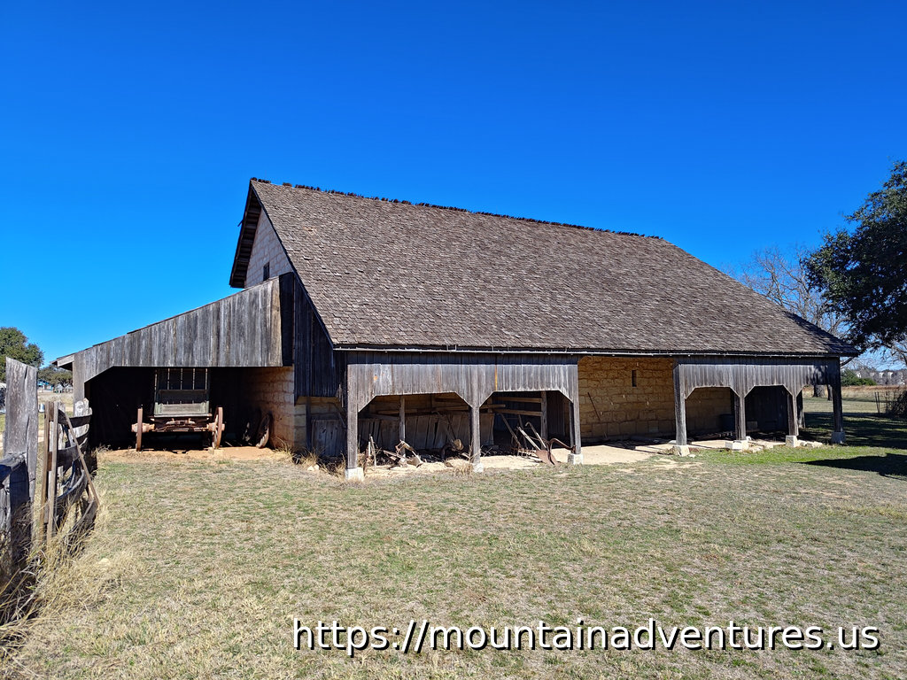 Bruckner Barn in Johnson Settlement