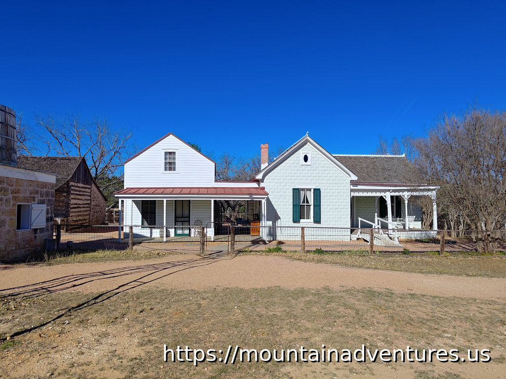 Lyndon B Johnson SP - 40 Sauer-Beckmann Living Farm