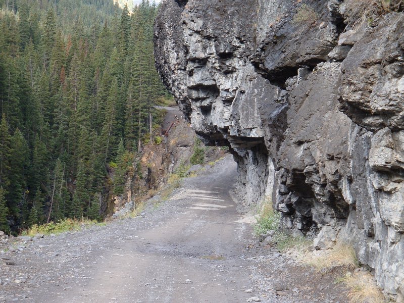 The Overhanging Section on the Shelf Road